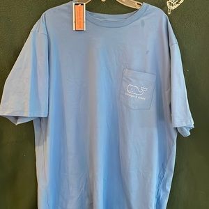 Men’s vineyard vines tshirt